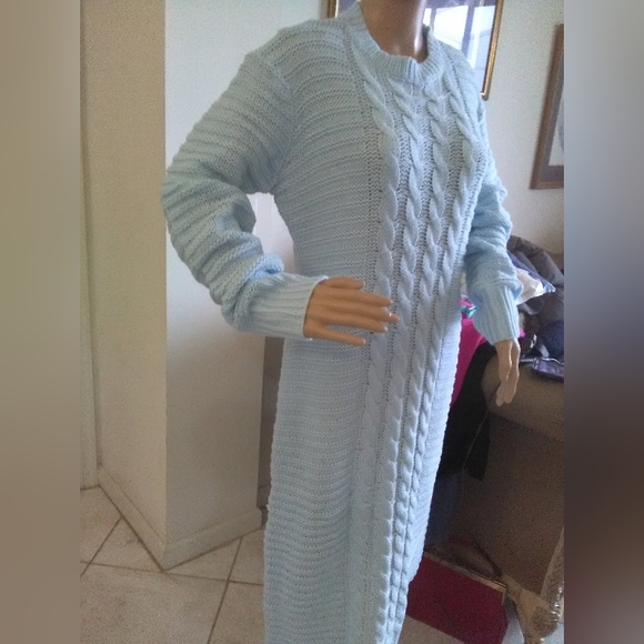 BNWOT SWEATER DRESS KNITTED BABY BLUE SOFT  BEAUTIFUL (LENGTH to ANKLE) MAXI - Picture 5 of 6